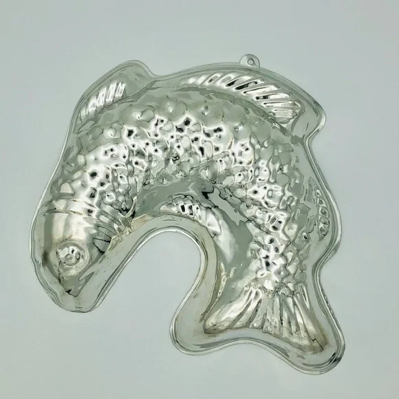 Vintage Fish Jell-O Mold / Cake Pan - Picture 2 of 4